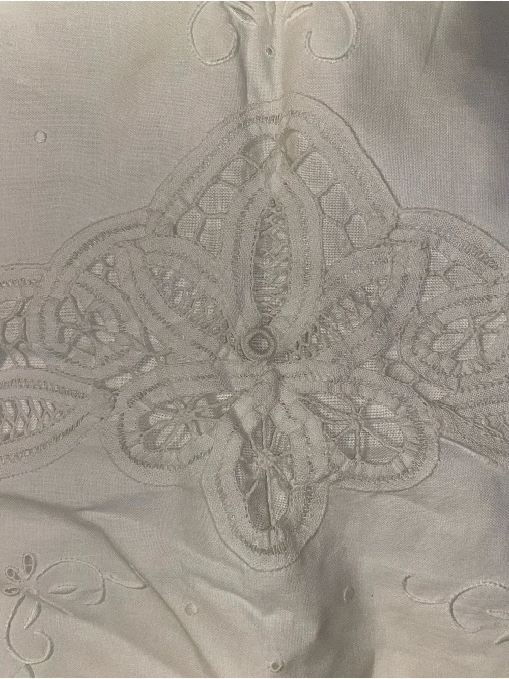 New Paper White King Size Hand Embroidery White Pillow Sham Case set of 2